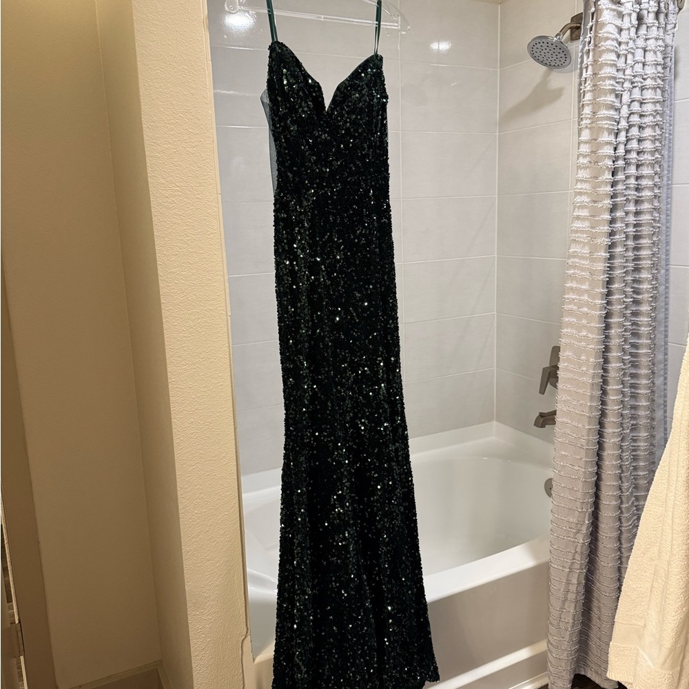 Elegant Green Sequin Prom Dress